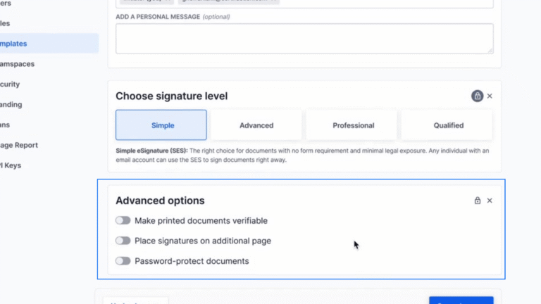 Settings for selecting the signature level with the options Simple, Advanced, Professional and Qualified, with Simple selected, and advanced options with disabled switches for verifiable printed documents, signatures on additional pages and password protection for documents.